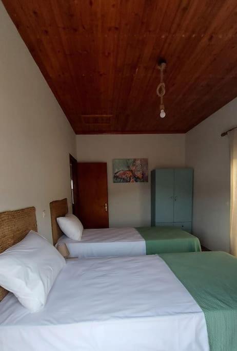 Colorful 2-bedroom House In * Gaios