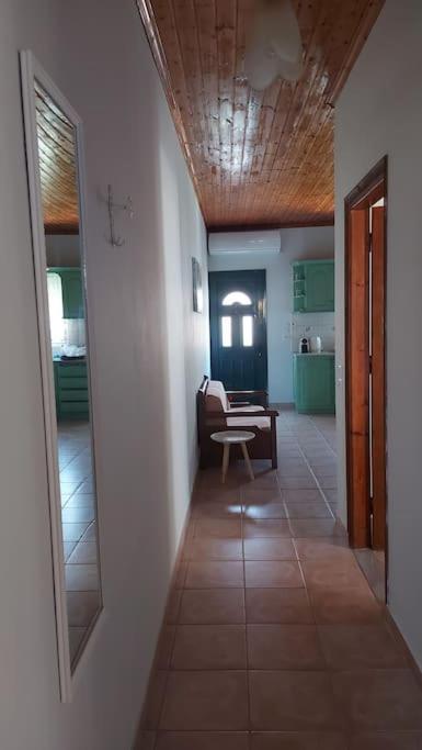 Colorful 2-bedroom House In * Gaios
